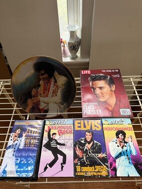 Elvis Presley Collectible Decorative Plate, Life Magazine. 4 VHS LOT